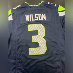 Seattle Seahawks #3 Russell Wilson on field stitched jersey size L